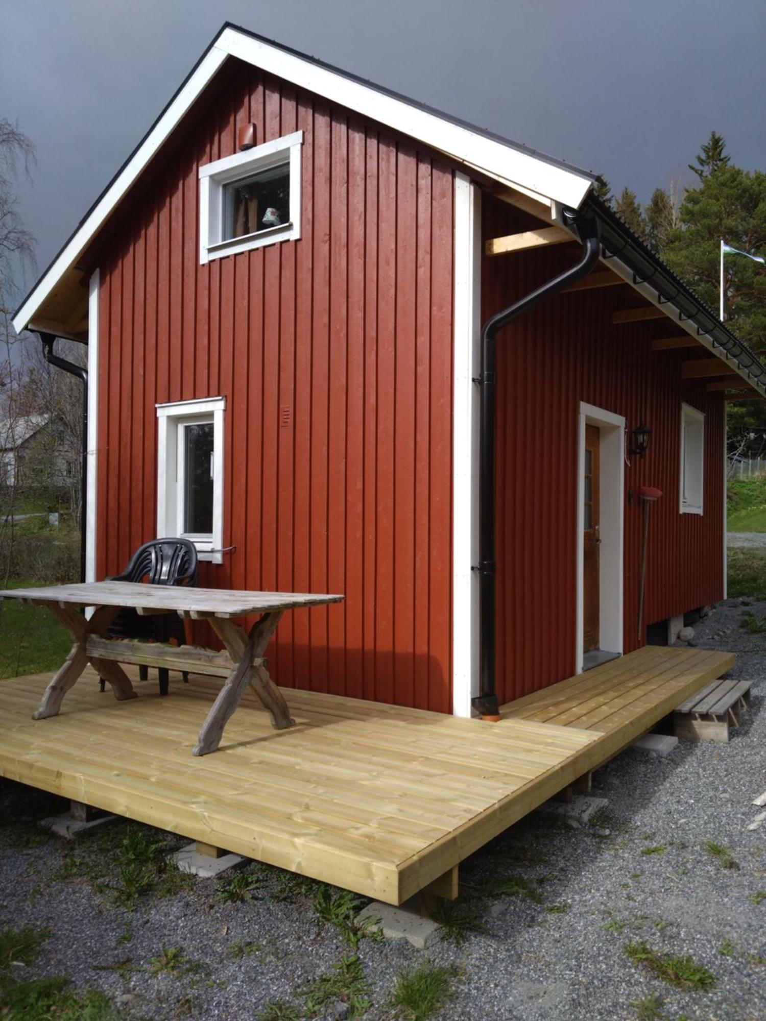 Nyrenoverad Charmig Gaeststuga Med Sovloft I Jaerpen Jarpen Ngoại thất bức ảnh